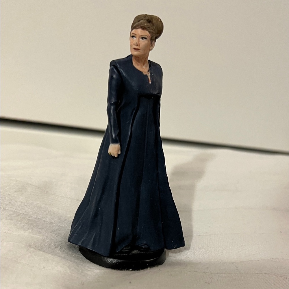 Star Wars Action Figures Set - Black, White, Red, Brown - Picture 2 of 11